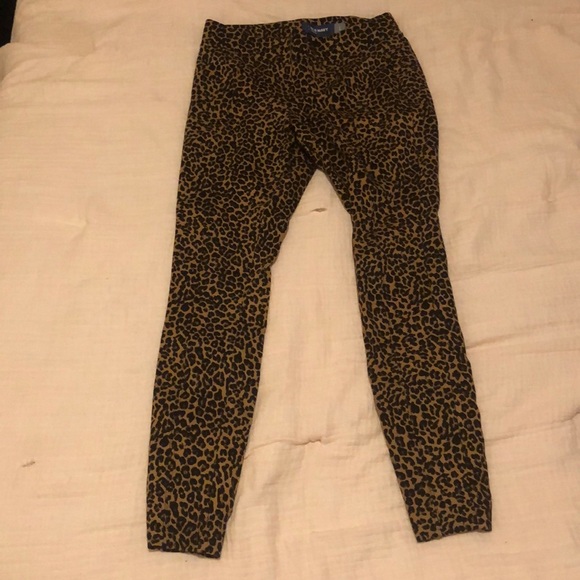 Old Navy Pants - Cheetah Stevie slacks